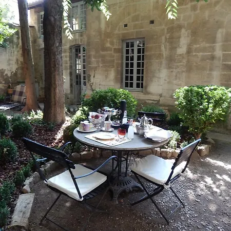 Face Au Palais Avignon