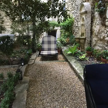 Face Au Palais Avignon